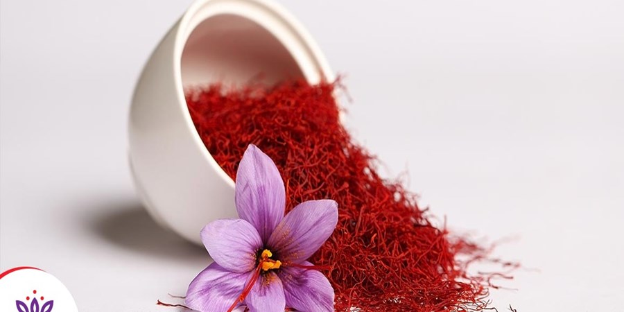 سرنوشت مبهم تجارت زعفران/ فرش قرمز برای قاچاقچیان زعفران پهن شد