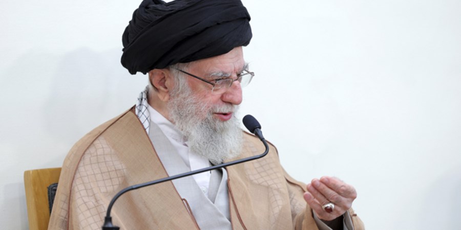 حج تمرین هجرت به زندگی توحیدی است/دولت‌های اسلامی باید در برابر جنایات رژیم صهیونی بایستند