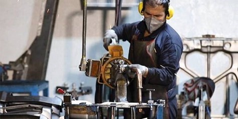 چالش‌های بازار کار از دستمزد ناکافی تا اشتغال غیررسمی