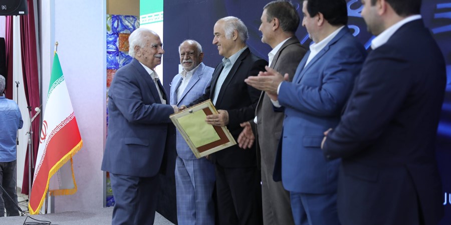 نشست مدیران ادوار بانک صادرات ایران برگزار شد