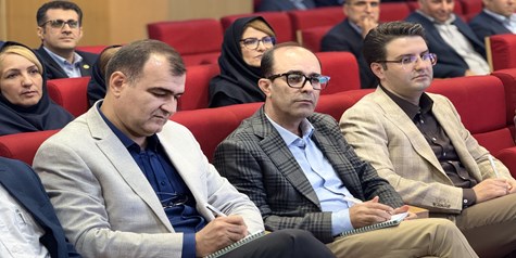 برگزاری نخستین نشست مدیرعامل بیمه البرز با معاونین مدیران و رؤسای ادارات