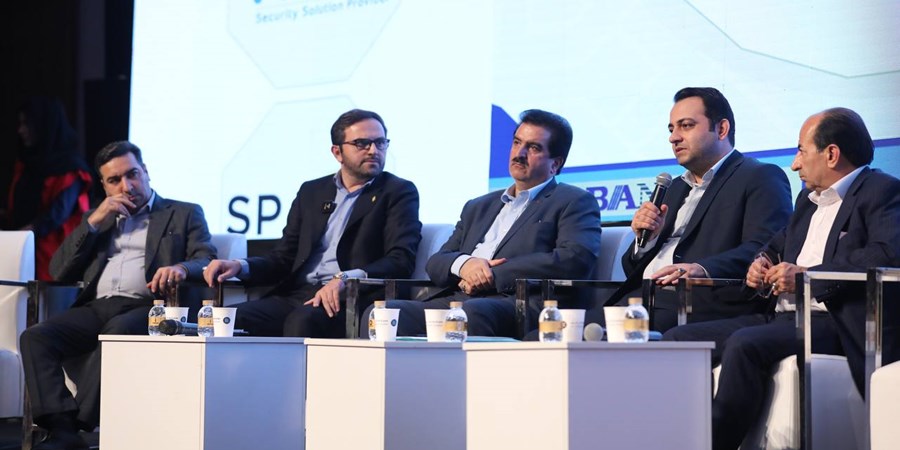 انحراف نقدینگی از بخش واقعی اقتصاد، چالش اصلی تولید و معیشت مردم است