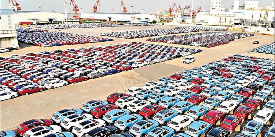 کاهش غیرقانونی تعرفه واردات خودرو/ دیوان محاسبات ورود کرد