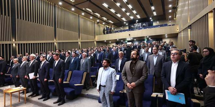 تجلیل از مدیرعامل شرکت ملی مس در همایش «برترین‌های بورس کالای ایران»