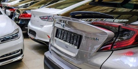  سکوت وزارت صنعت و سردرگمی خریداران؛ خودروهای وارداتی در انتظار تحویل