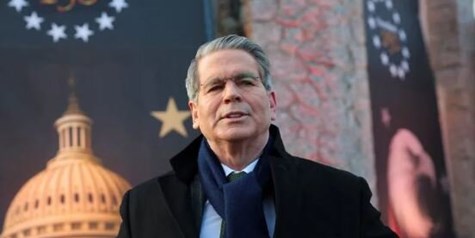 مسئول تحریم‌های ترامپ با وزیر خزانه‌داری نساخت