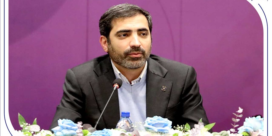 ​نخستین همایش هم‌اندیشی بانک صادرات ایران با فعالان صنعت پتروشیمی برگزار شد/ یاسر مرادی: بانک صادرات ایران برای بهبود حاشیه سود صنعت پتروشیمی ابزارهای نوین در اختیار دارد