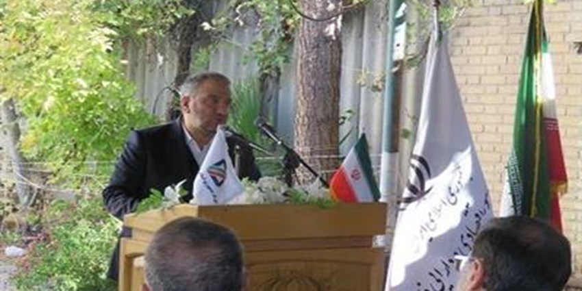 افتتاح میز خدمت وزارت اقتصاد در دومین سفر استانی رییس جمهور ی به استان فارس