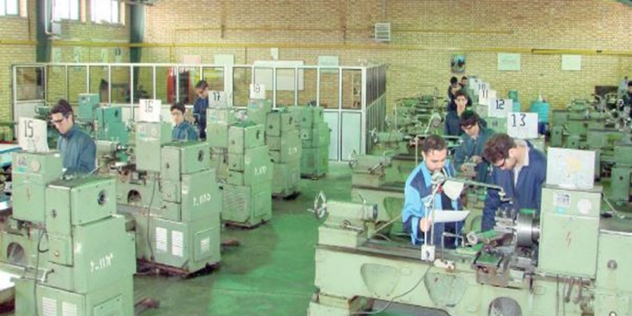 درخواست بخش خصوصی از دولت: اول ثبات اقتصادی، بعد حمایت مالی !