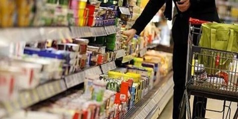 هیچ کمبودی در بازار نیست/ با گران‌فروشی مرغ برخورد می‌شود