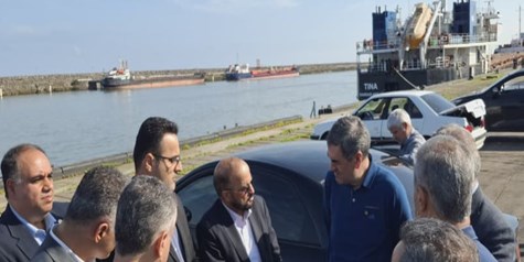 بازدید رئیس کل بیمه مرکزی از باجه بیمه البرز در سازمان بنادر و گمرکات گیلان
