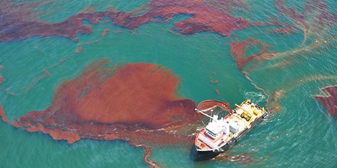 نشت نفت کوره از نفتکش غرق شده در سواحل مانیل