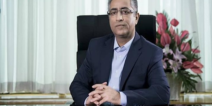 مدیرعامل بانك صنعت و معدن: عزت و اقتدار اقتصادی كشور، مرهون تلاش صنعتگران و معدن‌كاران است